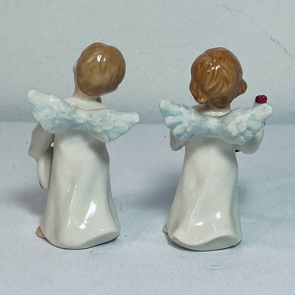 2 Bing & Grondahl Annual Little Angels:Girl W/Floral Vine 2006, Boy W/Heart 2005 - Picture 3 of 6